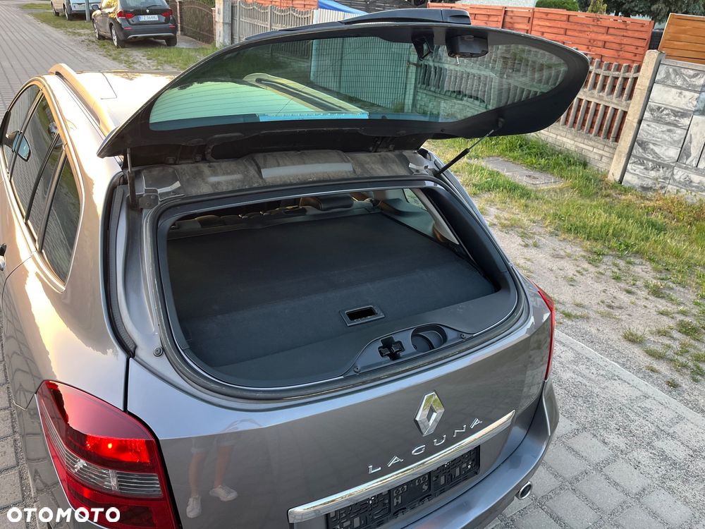 Renault Laguna dCi 175 FAP GT - 19