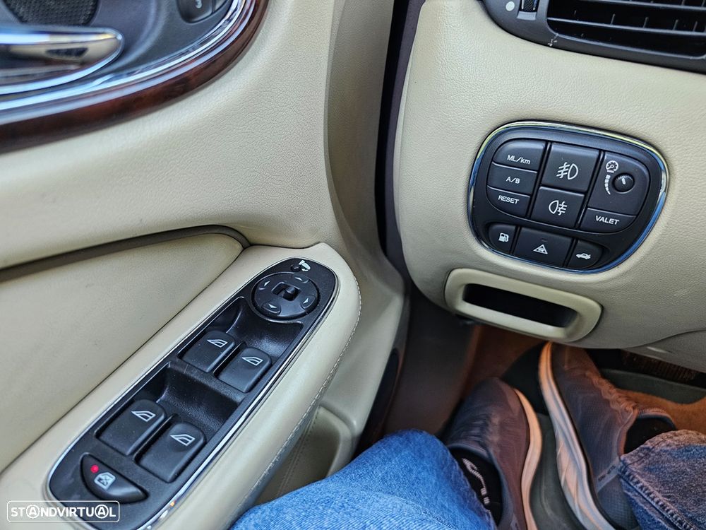 Jaguar XJ XJ6 2.7 D V6 Executive - 18