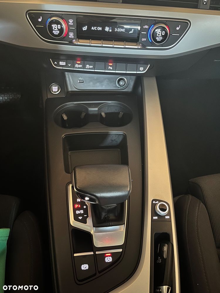Audi A4 Avant 40 TDI S tronic - 19