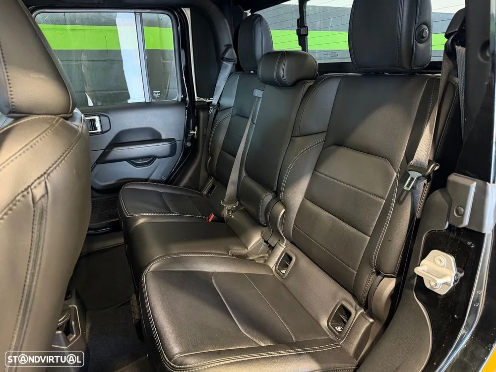 Jeep Gladiator 3.0 CRD Overland AT8 - 20