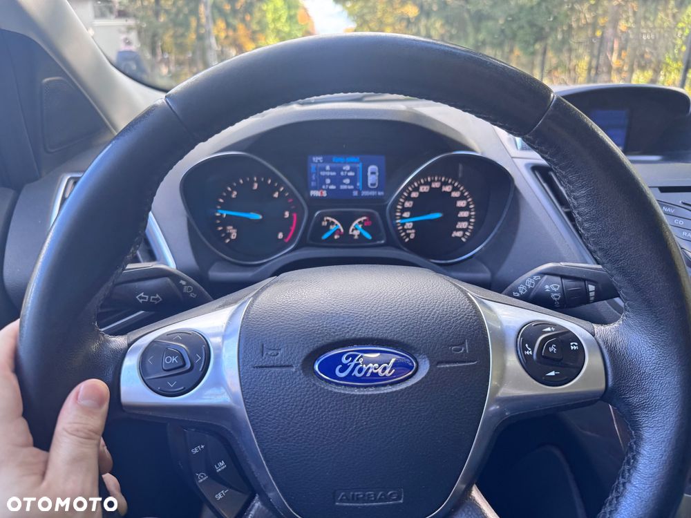 Ford Kuga 2.0 TDCi 4WD Titanium - 13