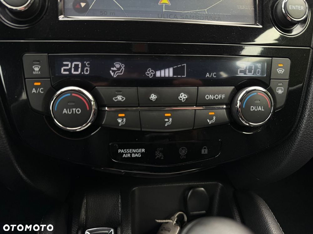 Nissan Qashqai 1.2 DIG-T Xtronic 360 - 25