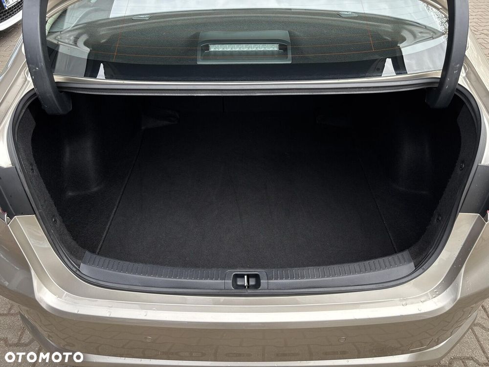 Toyota Corolla 1.5 Comfort MS - 21