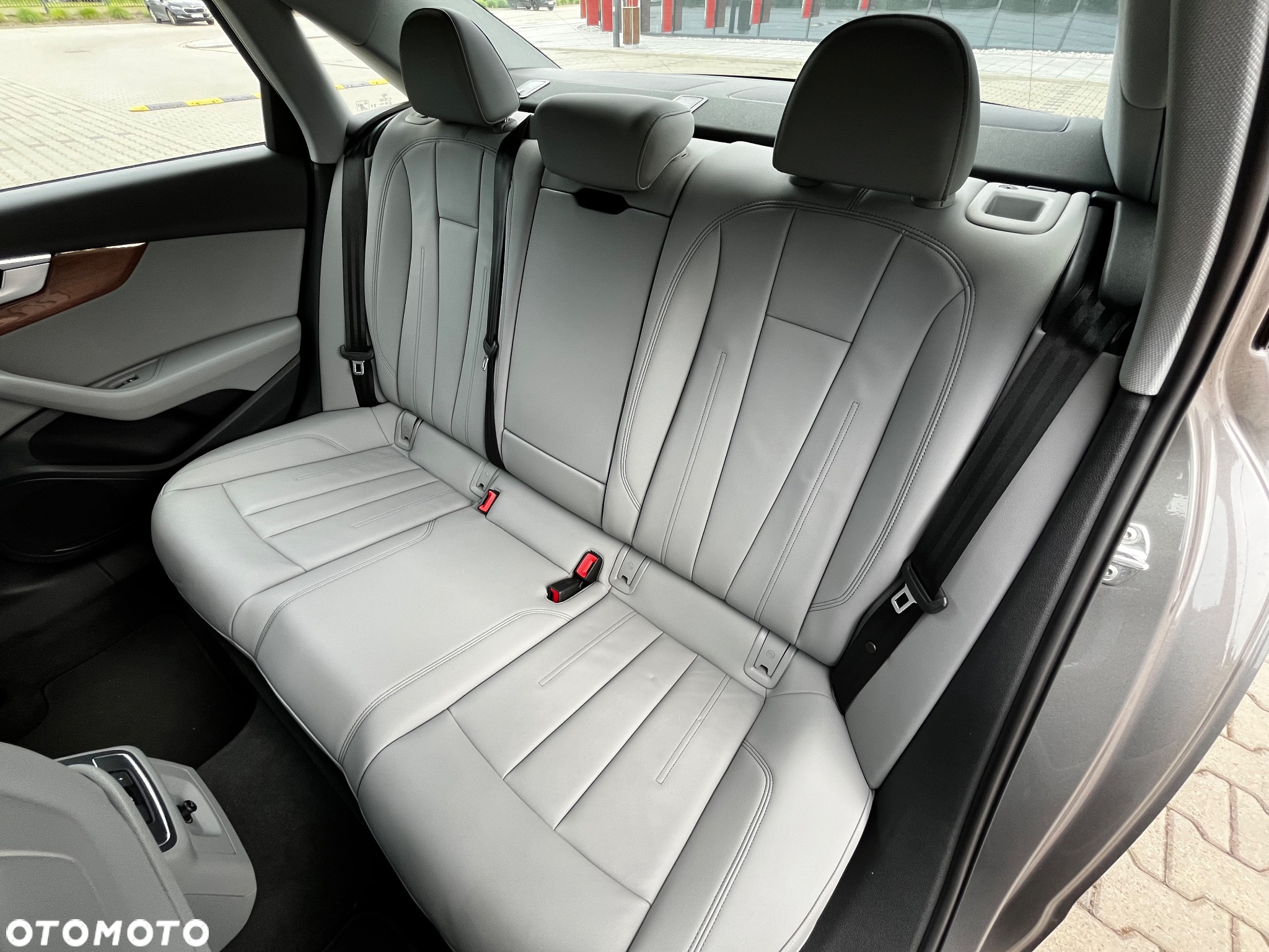 Audi A4 40 TFSI quattro S tronic - 14