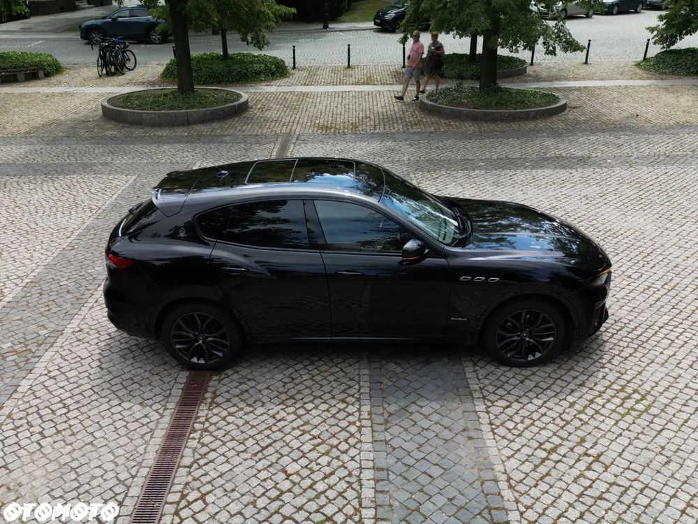 Maserati Levante - 4