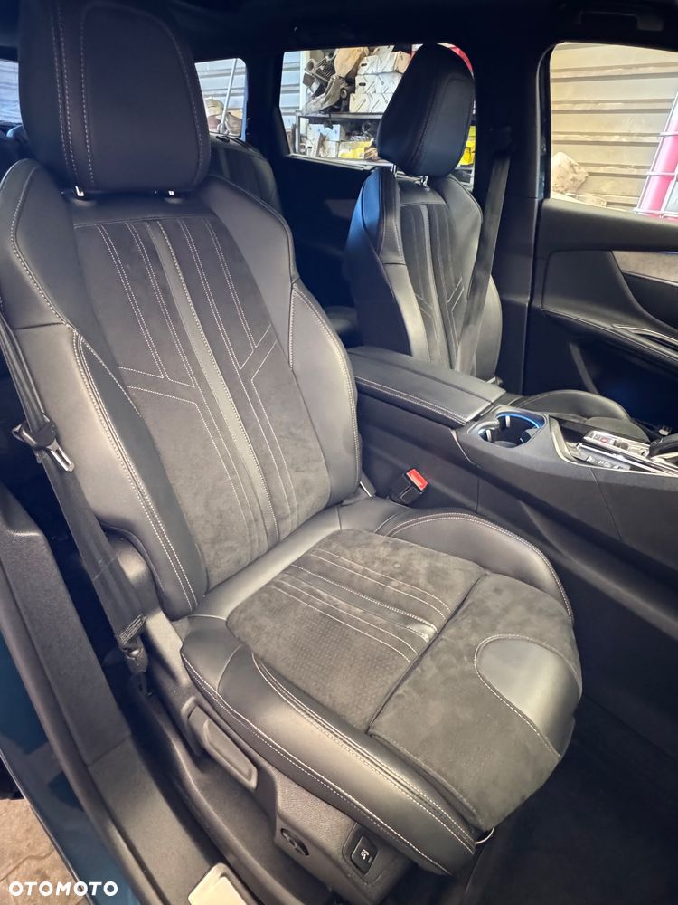 Peugeot 5008 - 24