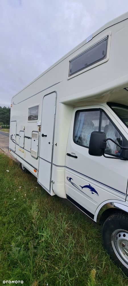 Mercedes-Benz Sprinter - 2