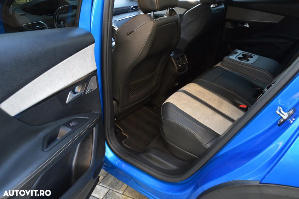 Peugeot 3008 PHEV 300 EAT8 4X4 GT - 10