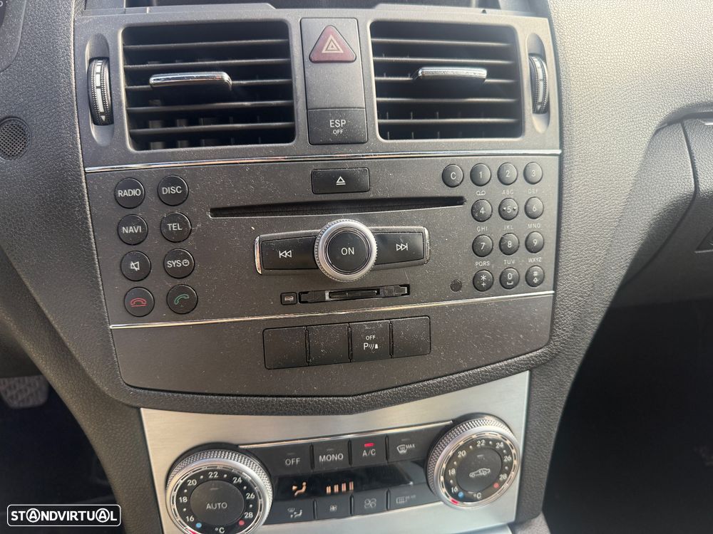 Mercedes-Benz C 220 Station CDI DPF BlueEFFICIENCY Avantgarde - 35