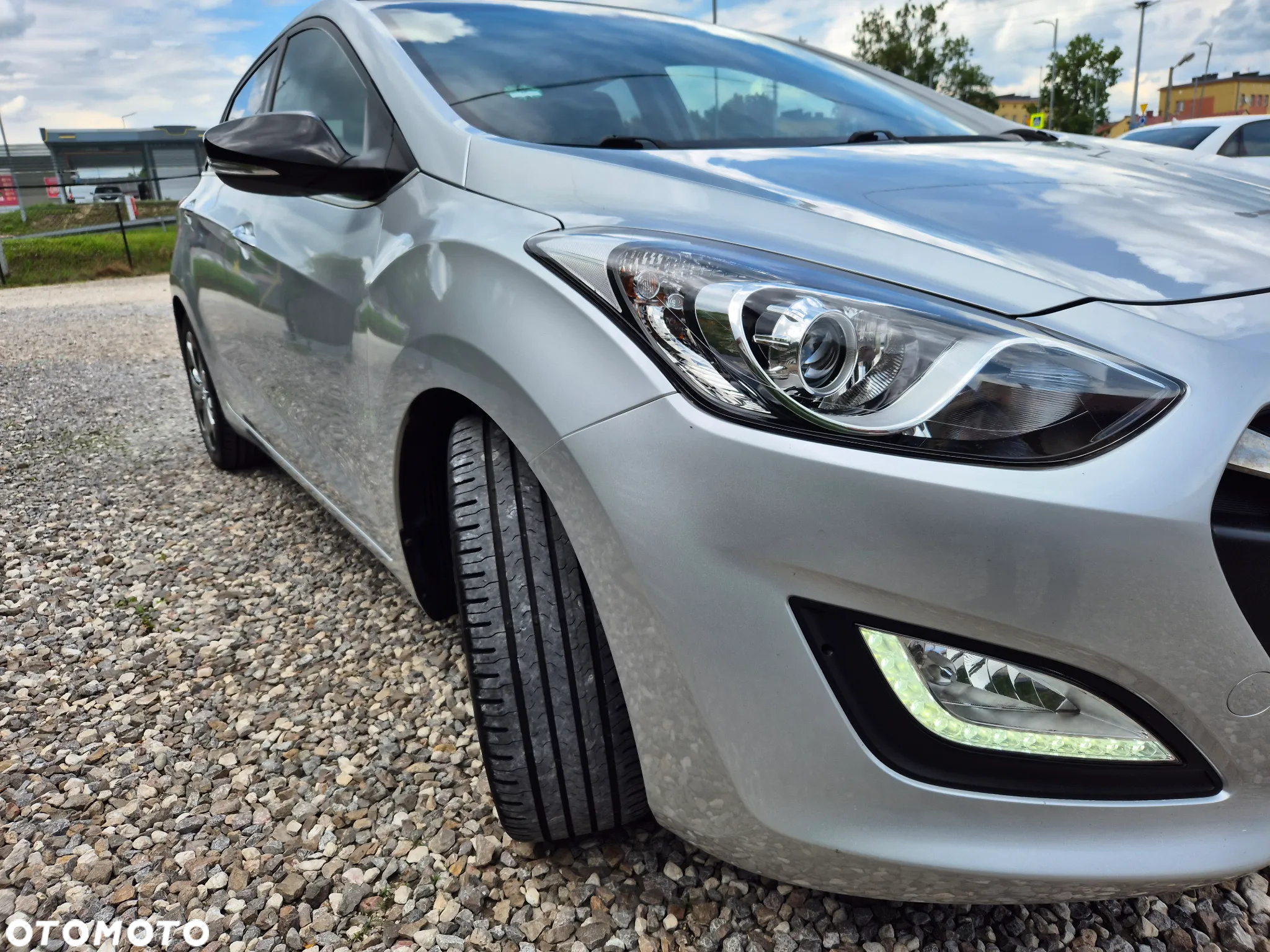 Hyundai i30 blue Kombi 1.6 GDi YES Gold - 16