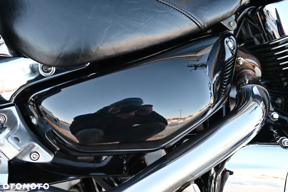 Suzuki Intruder - 31