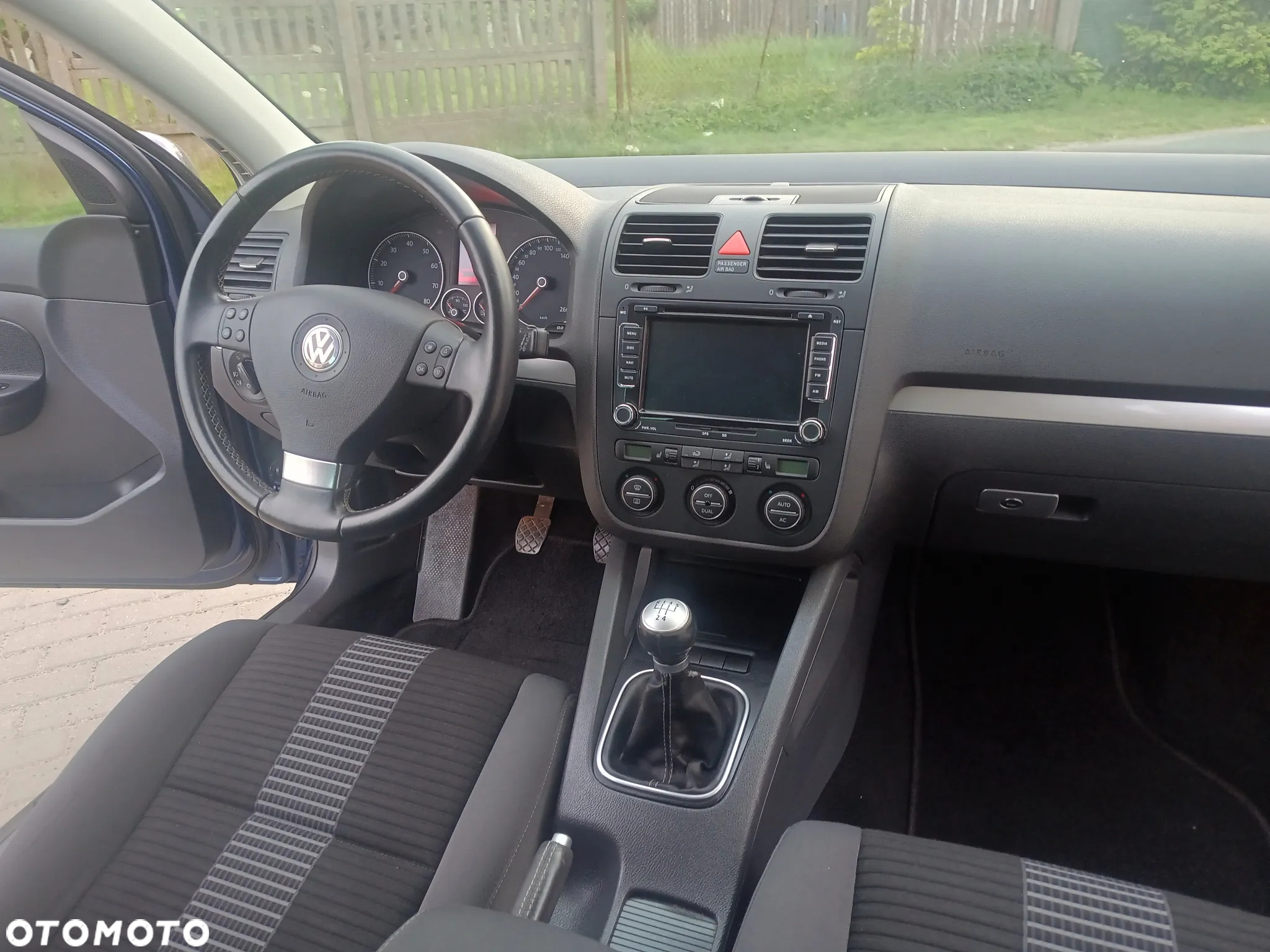 Volkswagen Golf 1.6 United - 2