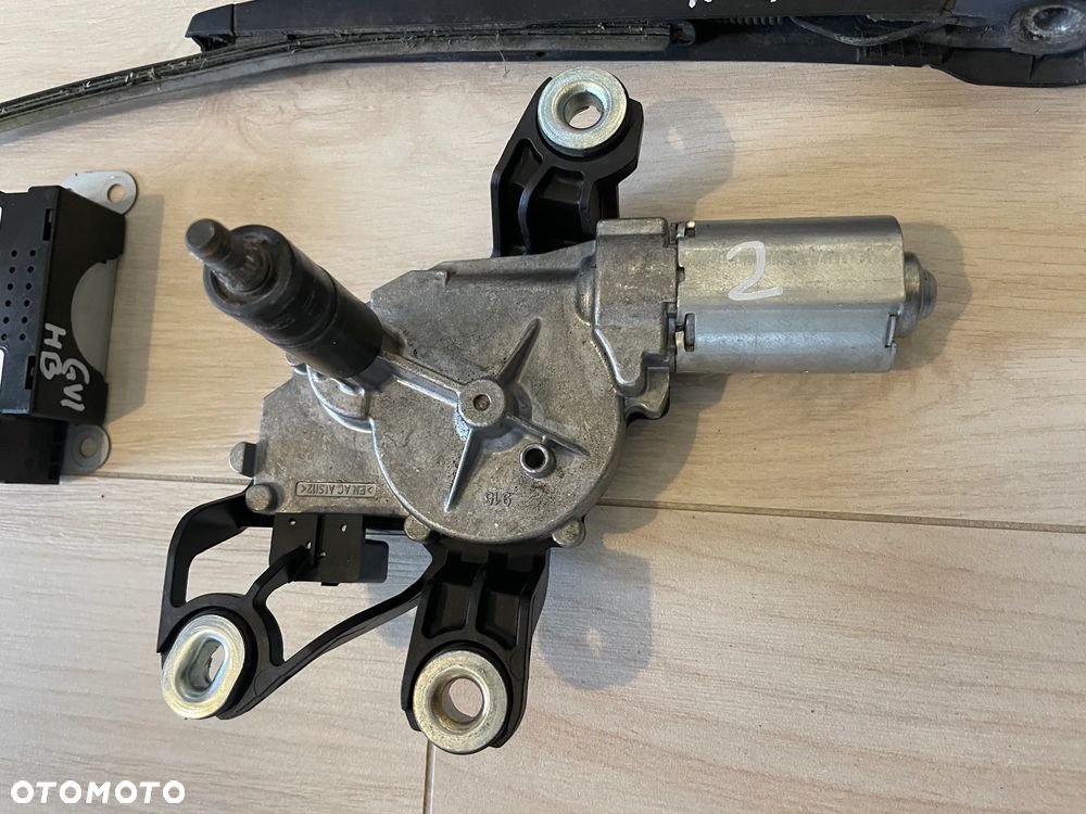VW GOLF V VI HB KLAMKA ZAMEK RYGIEL SILNICZEK LAMPA LEWA PRAWA TYŁ osprzęt klapy - 6