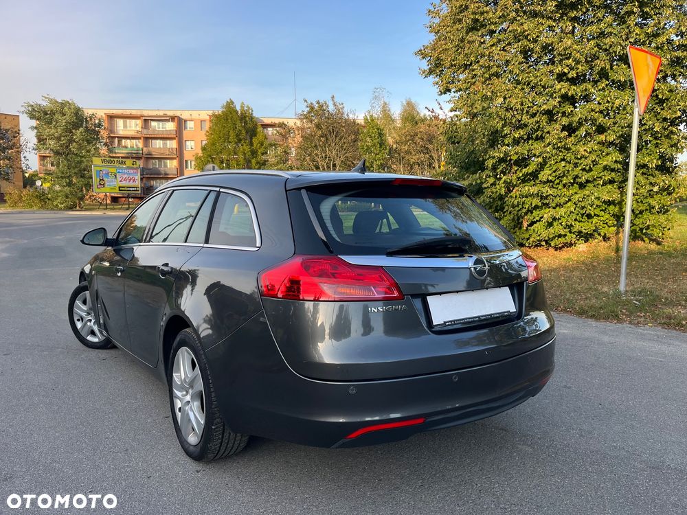 Opel Insignia 1.8 Sports Tourer Edition - 3
