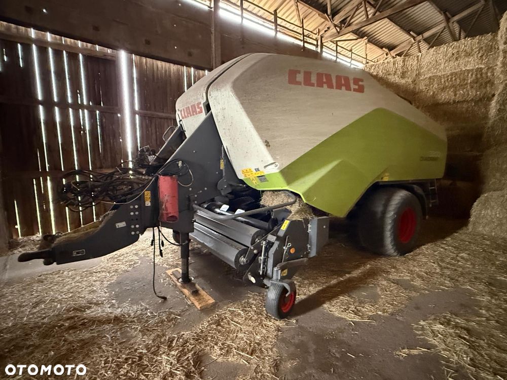 Claas Quadrant 3200 RC + Quadro Pack V