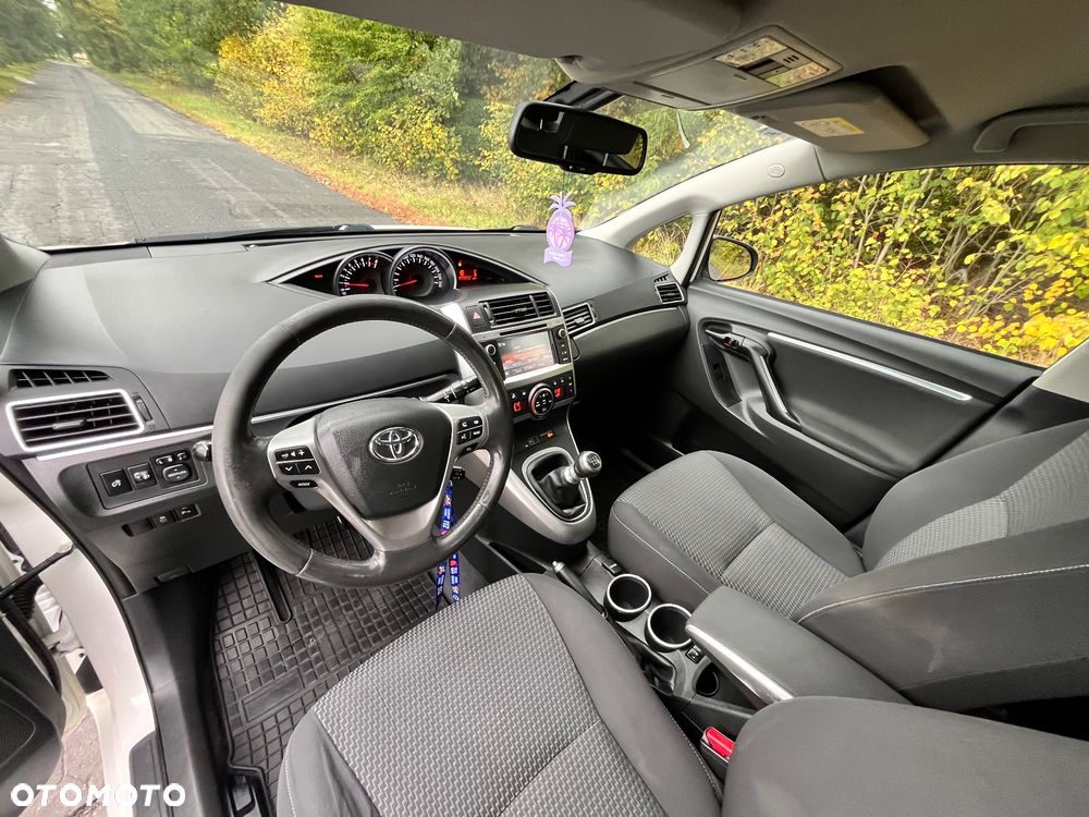 Toyota Verso - 30