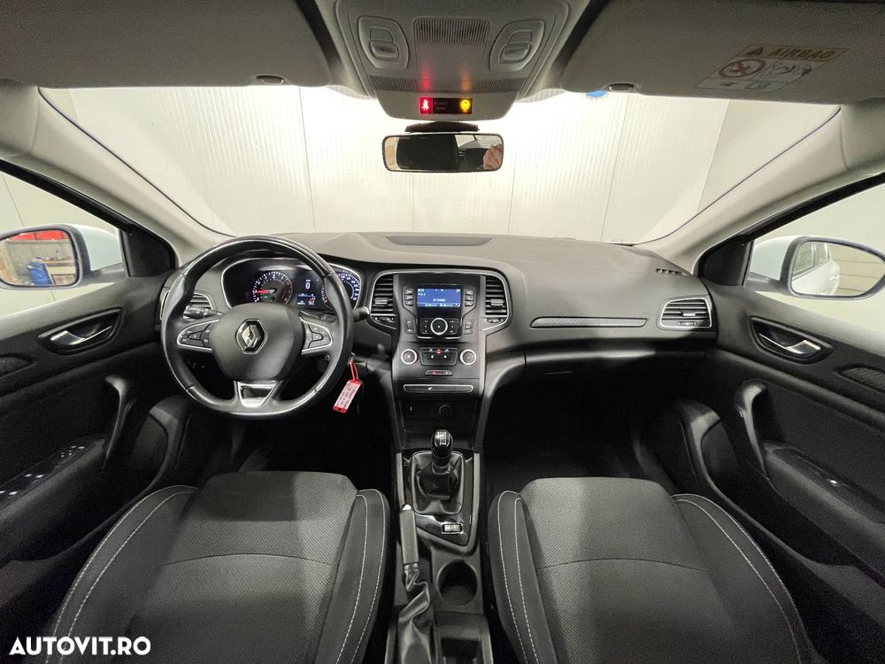 Renault Megane TCe GPF Zen - 8