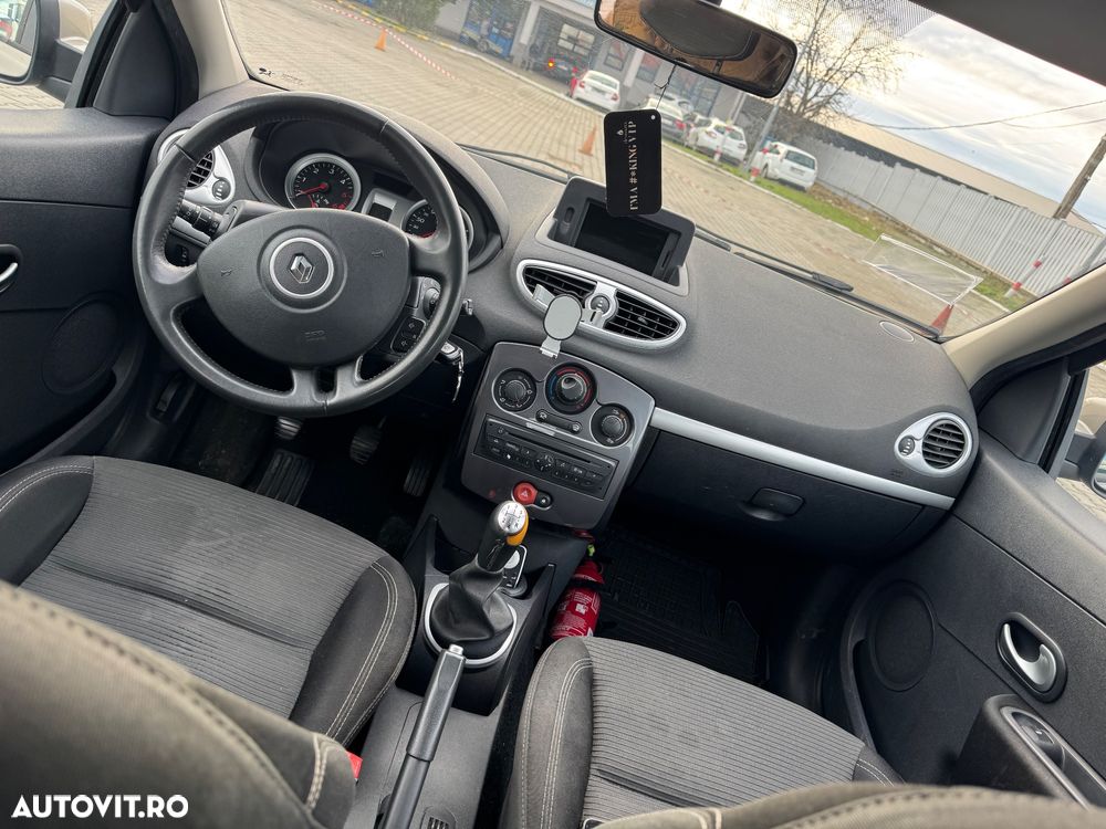 Renault Clio 1.5dCi Team - 7
