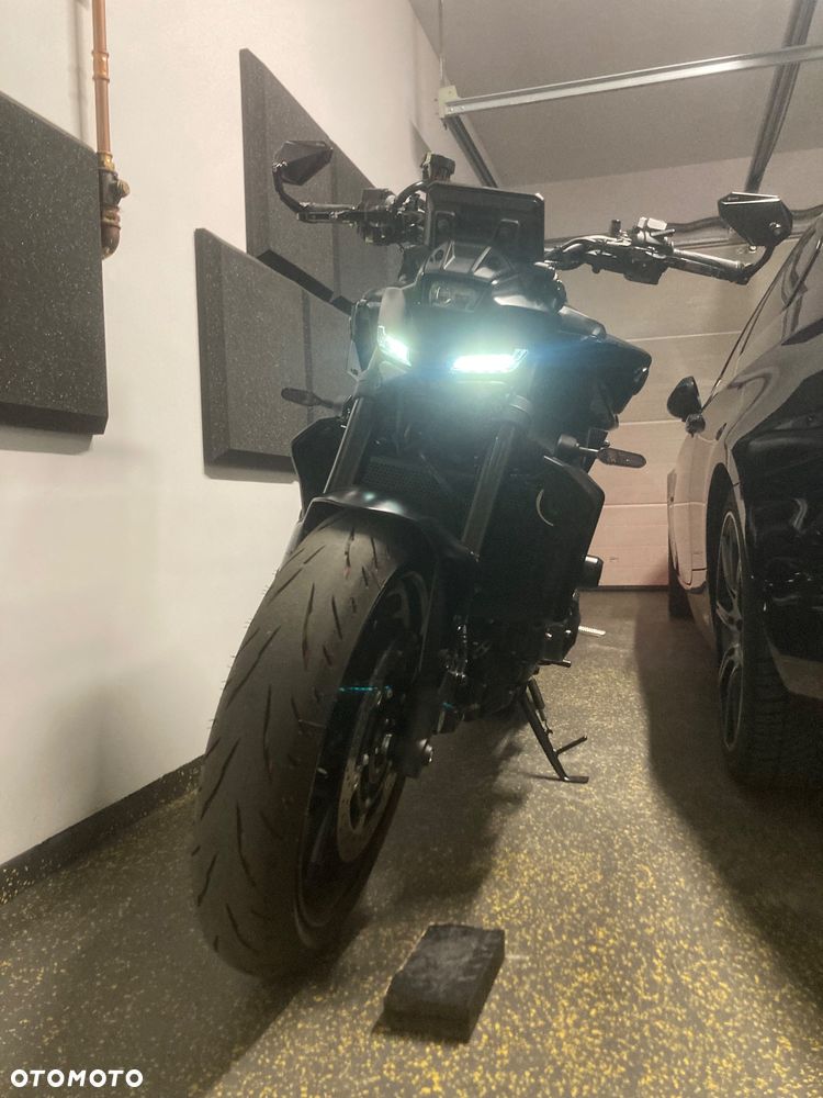 Yamaha MT - 9