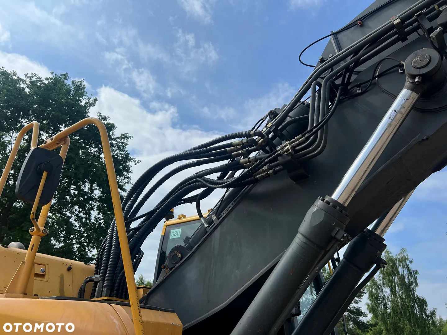 Volvo ECR235CL - 9