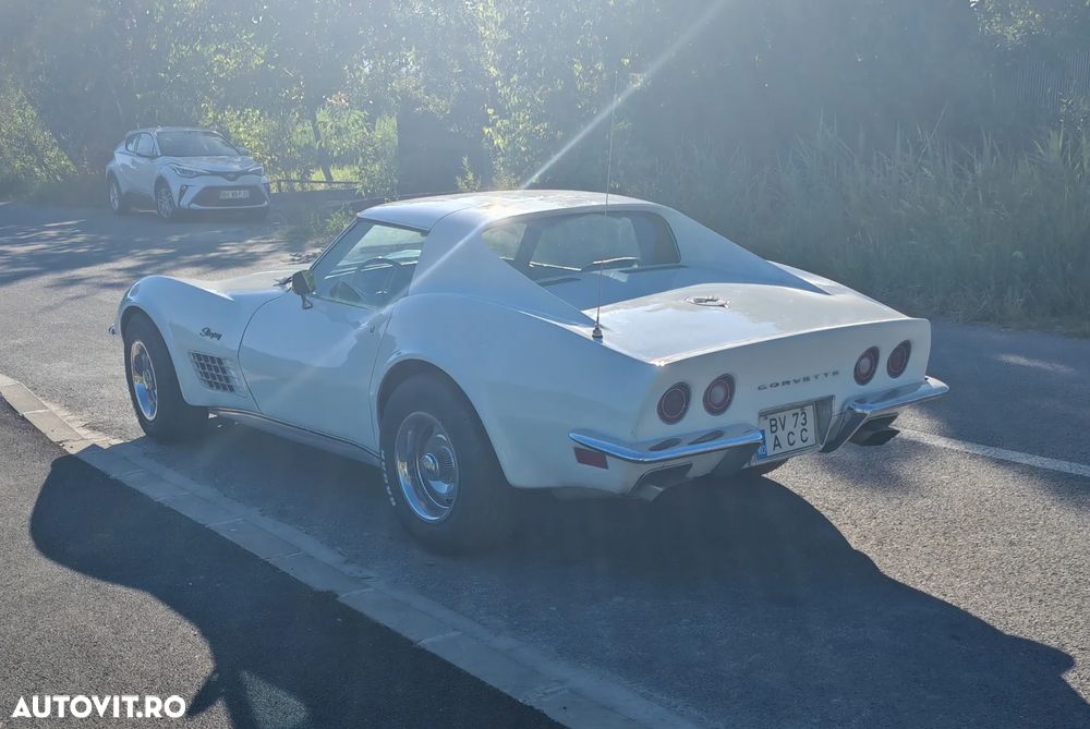 Chevrolet Corvette - 9