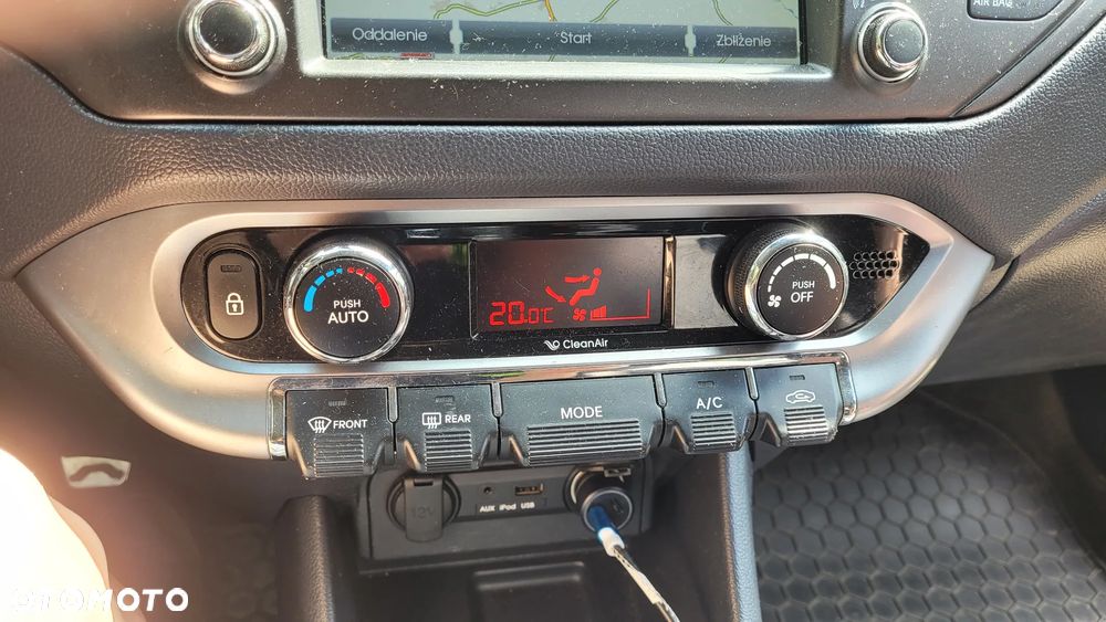 Kia Rio 1.2 Dream Team Edition - 17