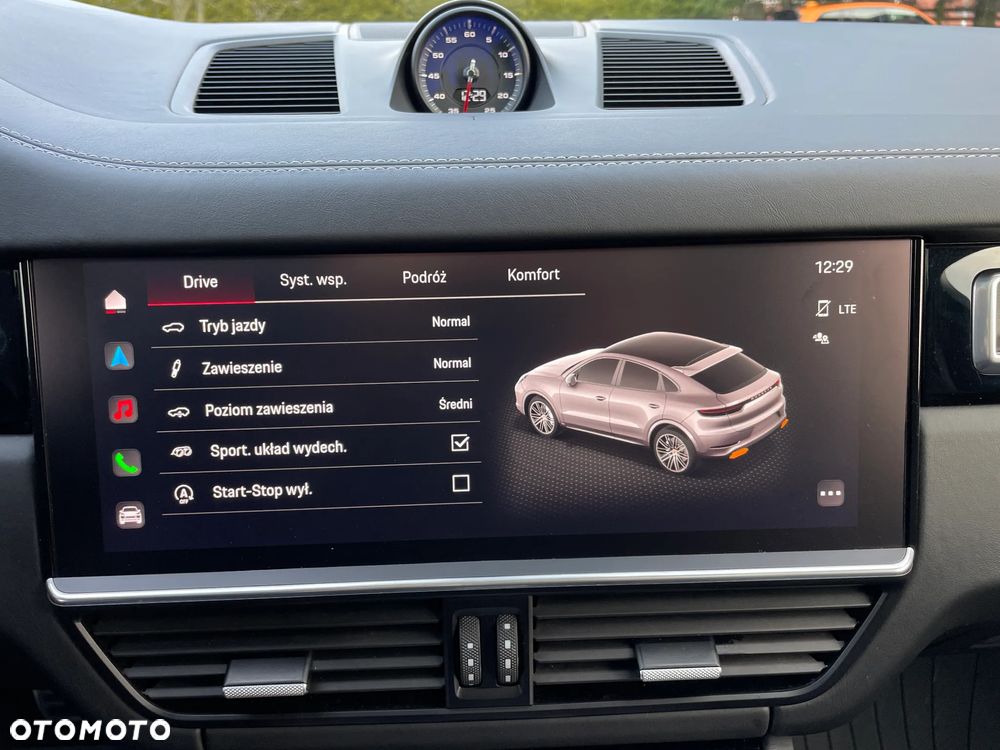 Porsche Cayenne - 35