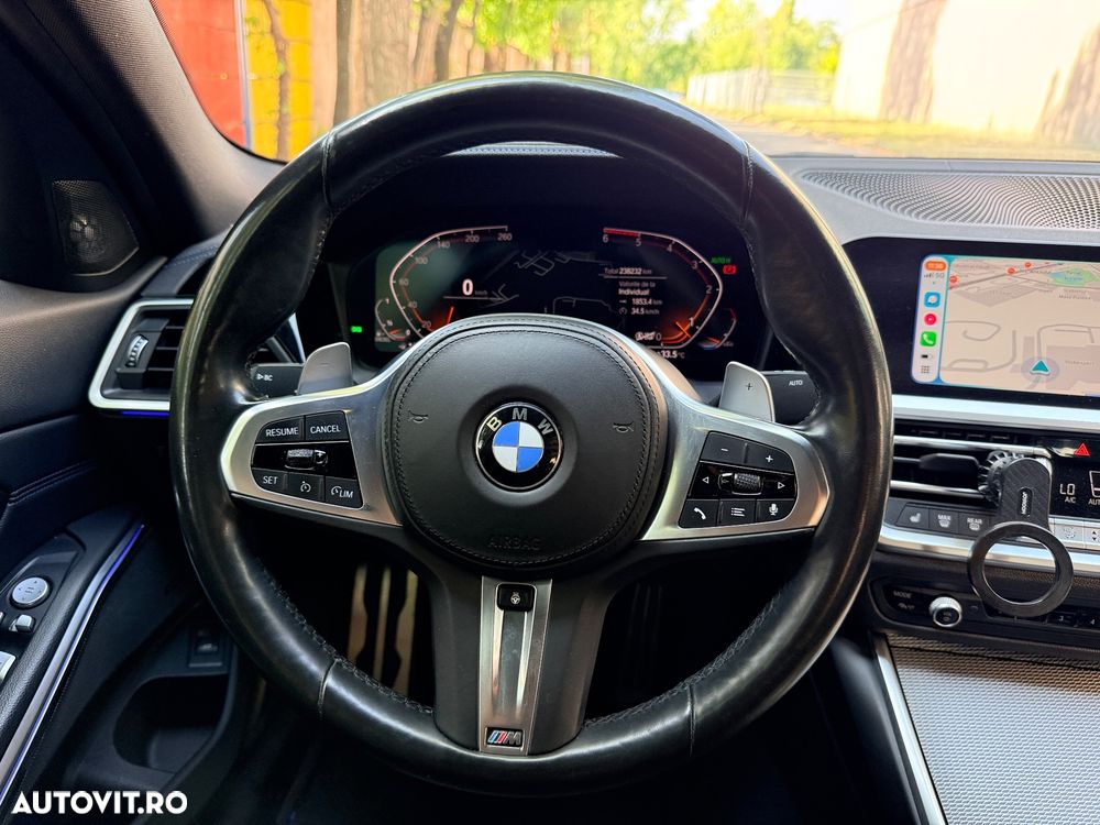 BMW Seria 3 330d Aut. M Sport - 24