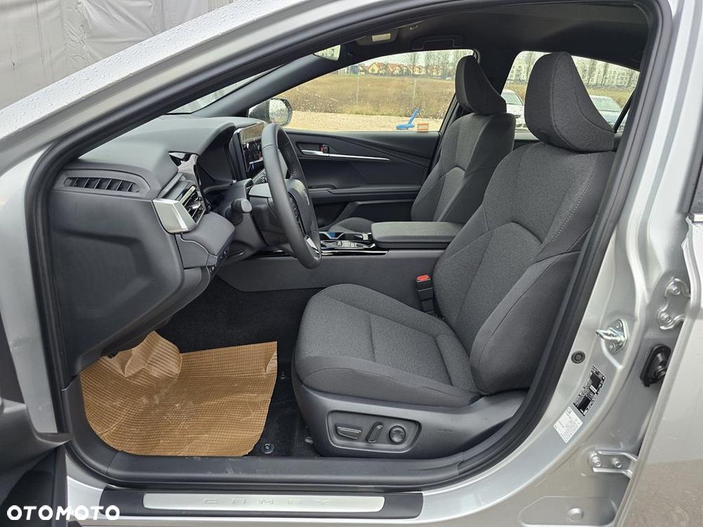 Toyota Camry 2.5 Hybrid Dynamic Force Comfort e-CVT - 13