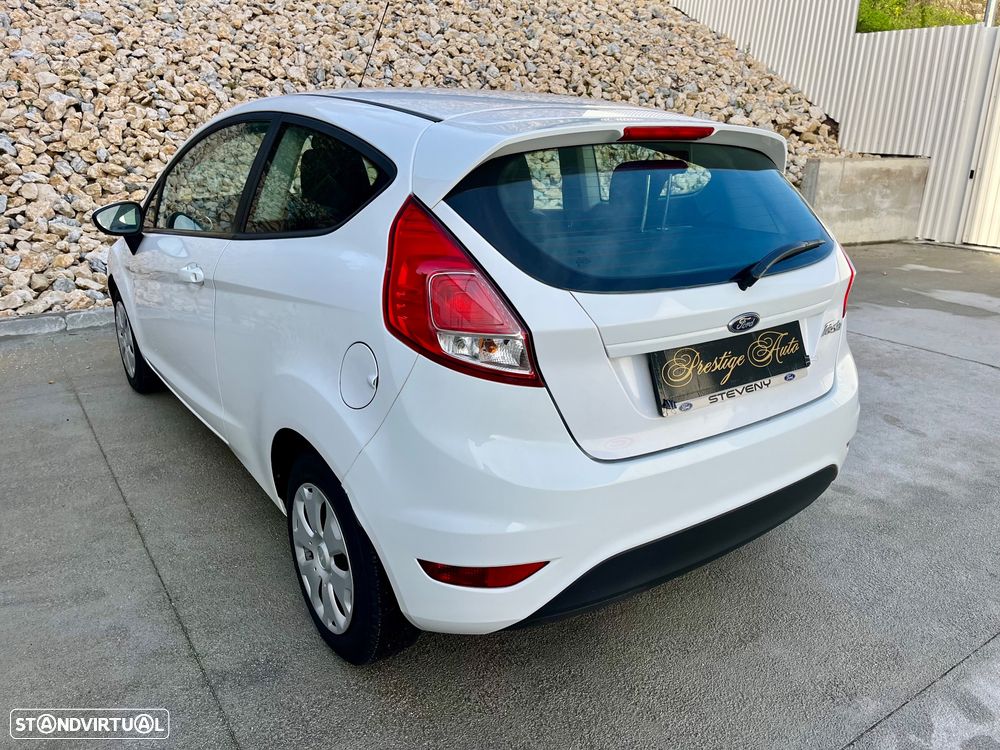 Ford Fiesta 1.5 TDCi STLine - 29