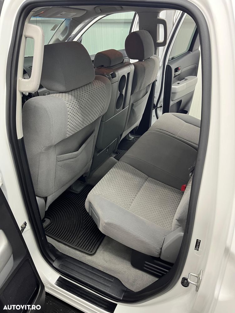 Toyota Tundra - 10