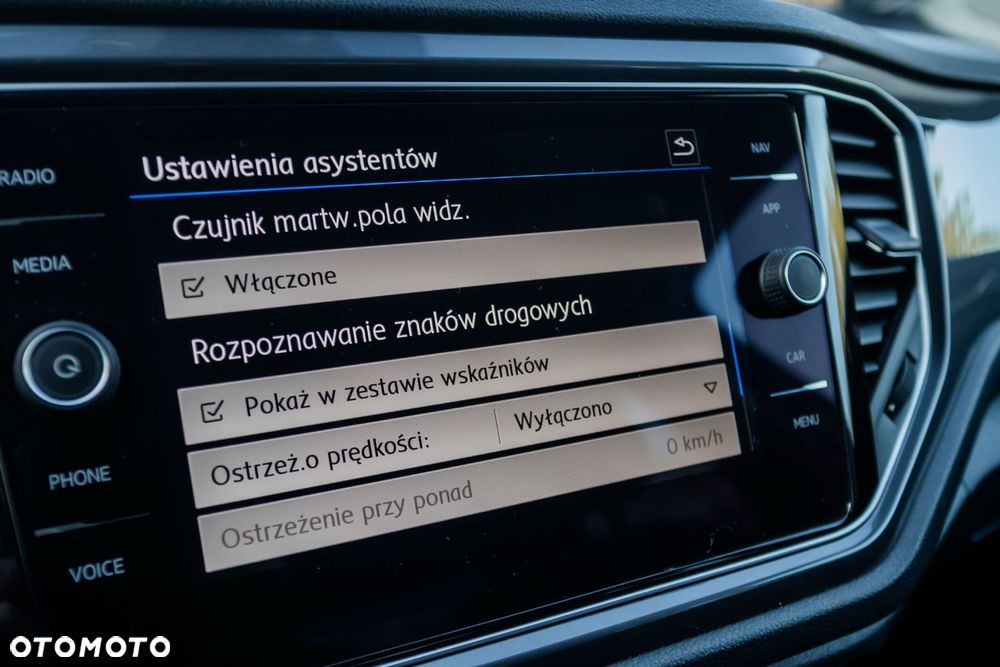 Volkswagen T-Roc 2.0 TDI SCR DSG IQ.DRIVE - 38