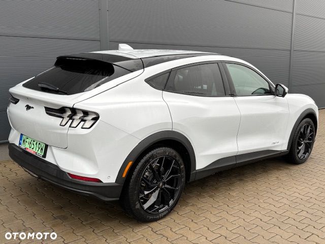 Ford Mustang Mach-E - 6