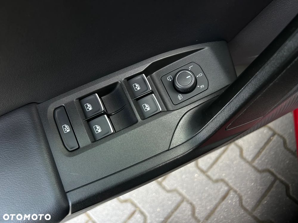 Seat Leon 1.5 eTSI FR DSG - 14