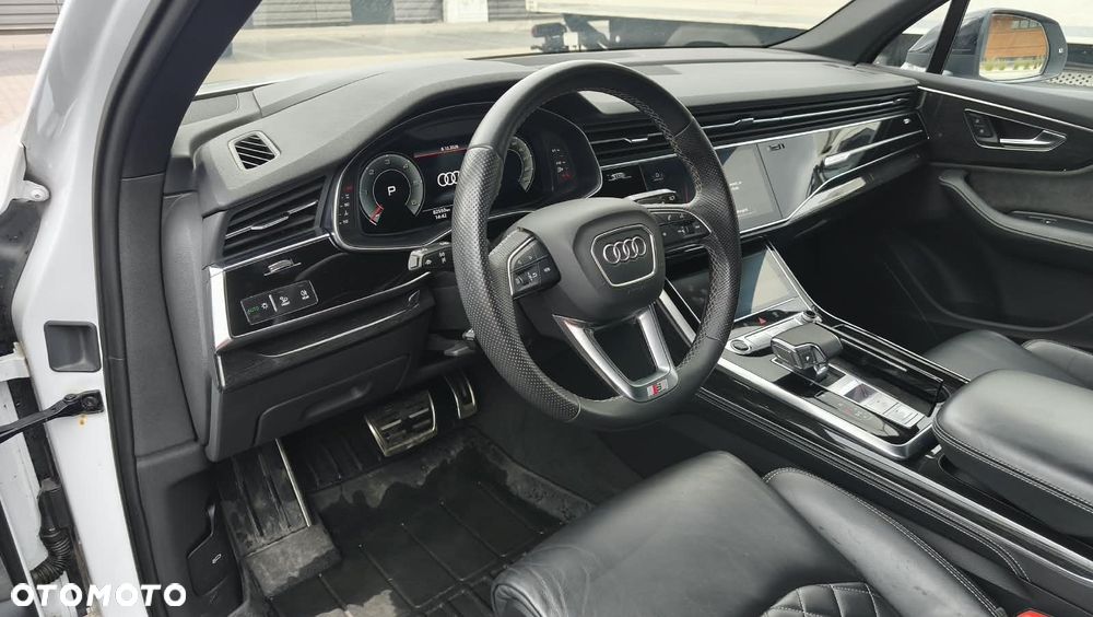 Audi Q7 - 11