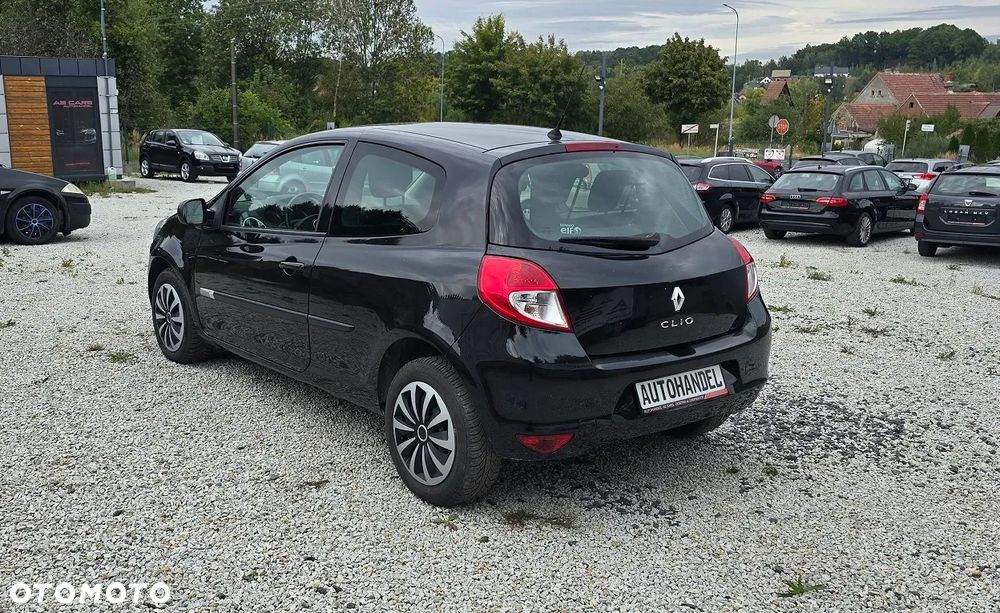 Renault Clio - 5