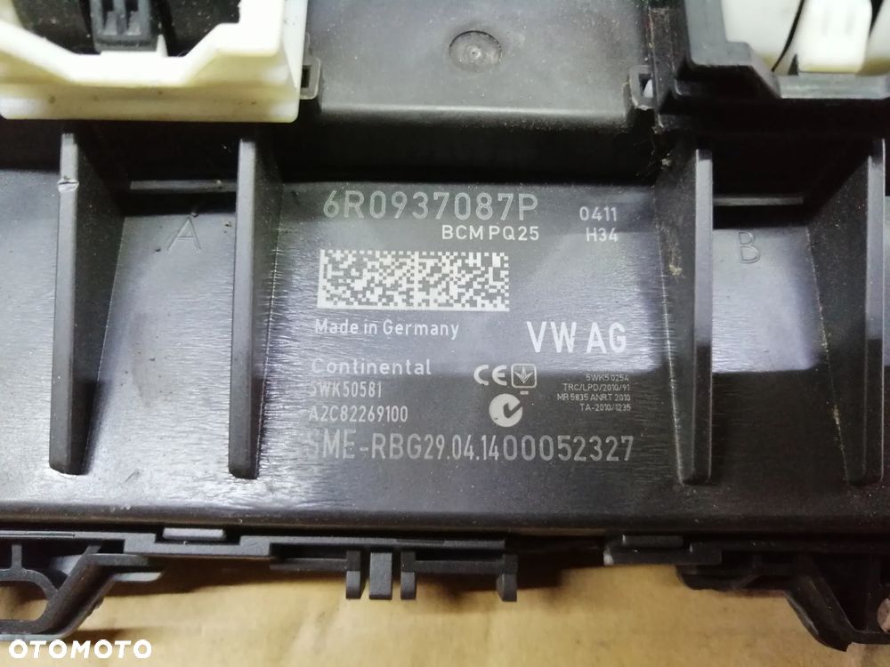 Skoda Rapid 1.2 86KM CBZ CBZA CBZG zestaw startowy komputer Continental 03F906070HA 5WP44882 stacyjka immo moduły licznik i inne - 8