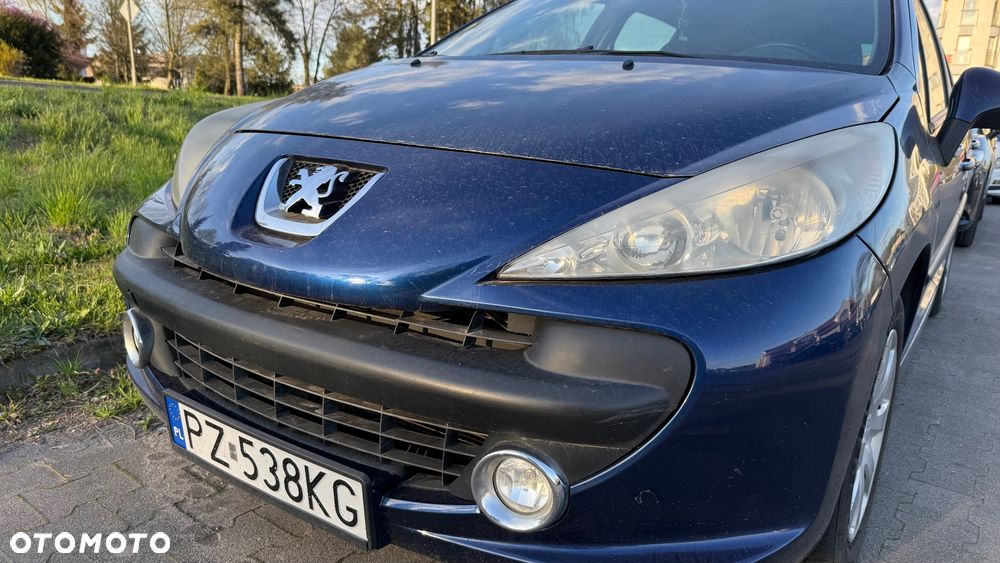 Peugeot 207 - 11
