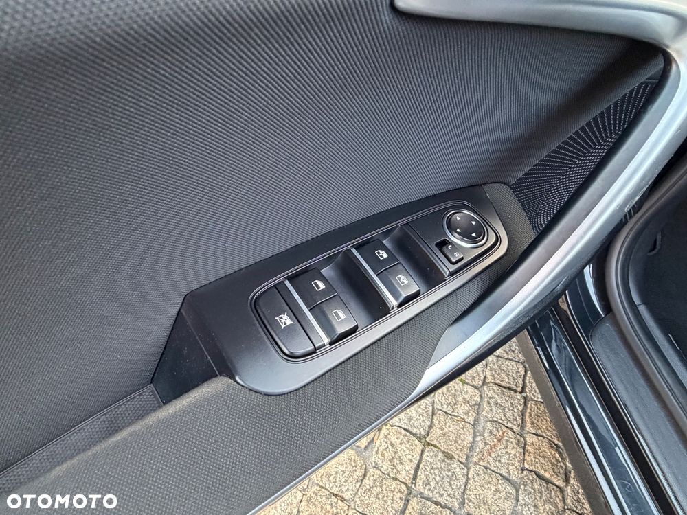 Kia Ceed - 21