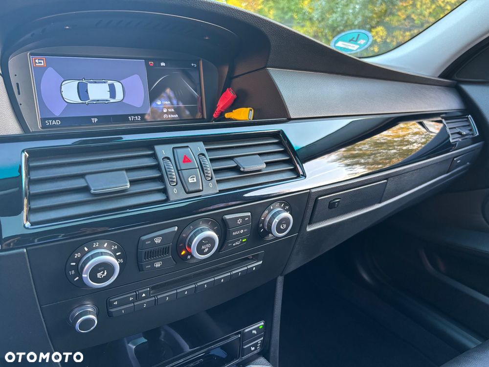 BMW Seria 5 530d Edition Exclusive - 40