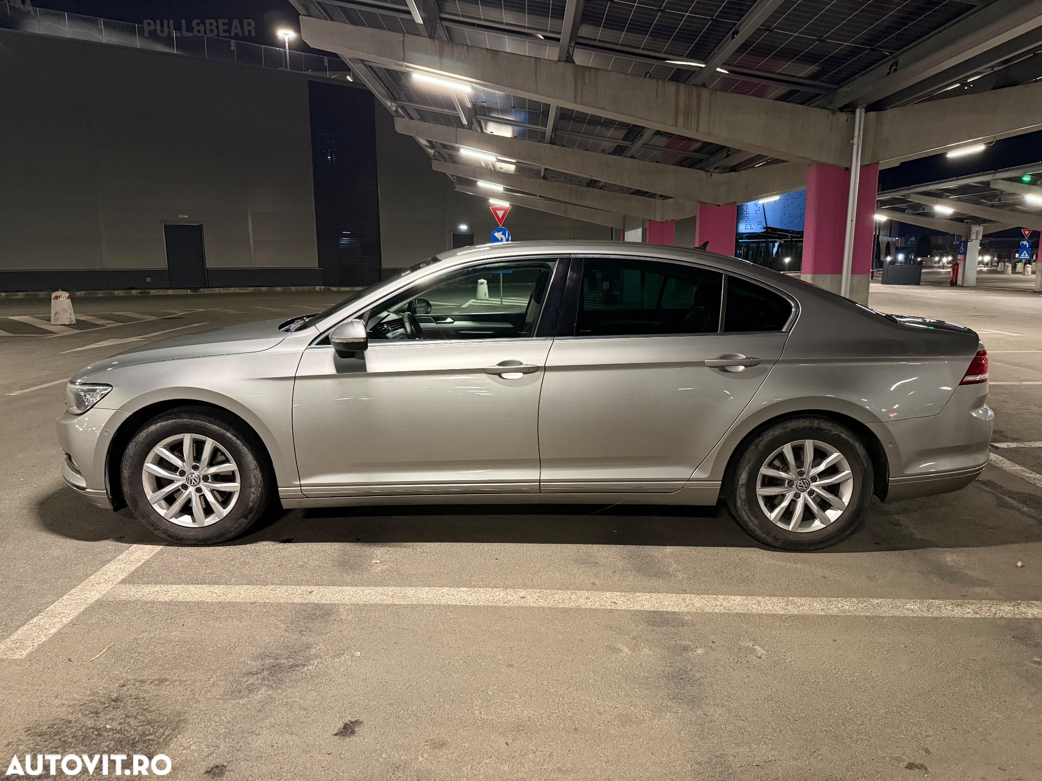Volkswagen Passat - 6
