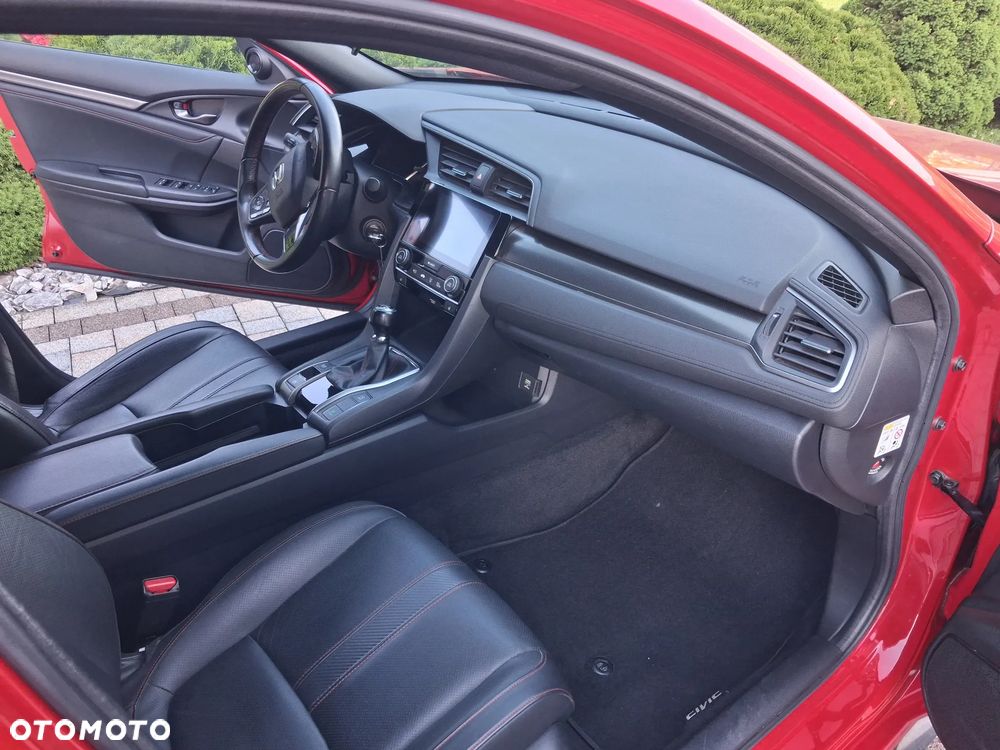 Honda Civic 1.0 T Executive Sport Line - 17