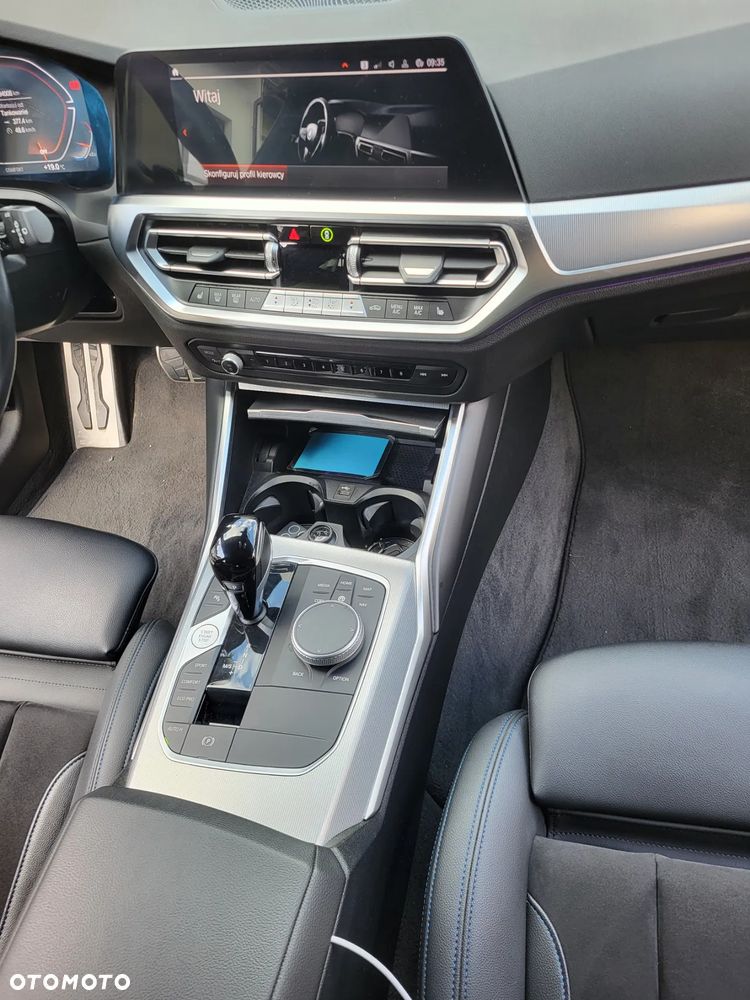 BMW Seria 3 320d M Sport - 8