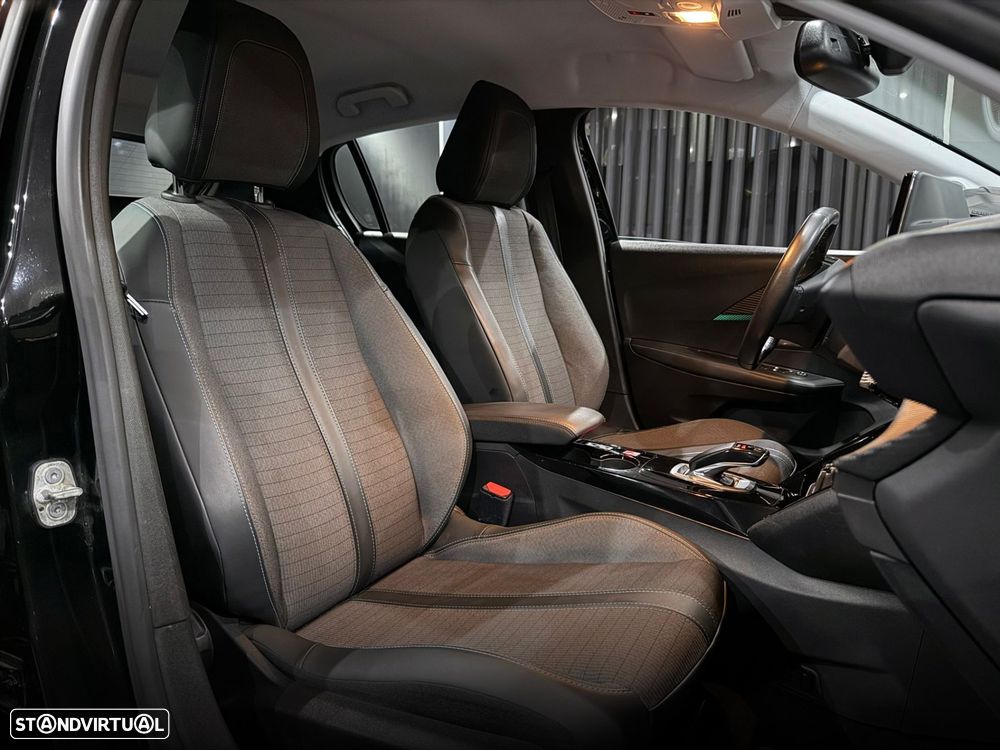 Peugeot e-208 50 kWh Allure Pack - 36