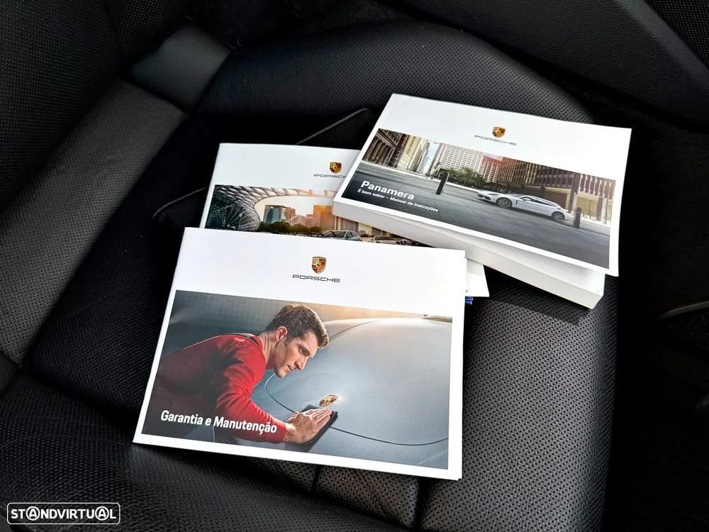 Porsche Panamera 4 E-Hybrid - 32