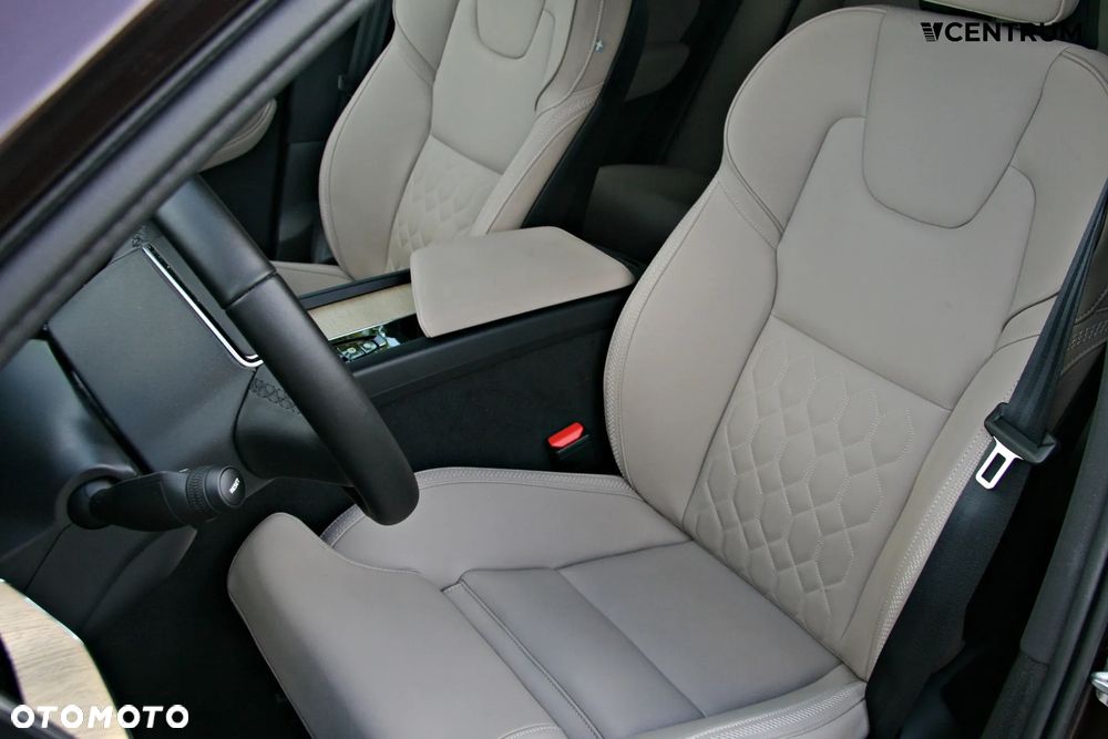 Volvo XC 60 B5 B AWD Plus Dark - 10