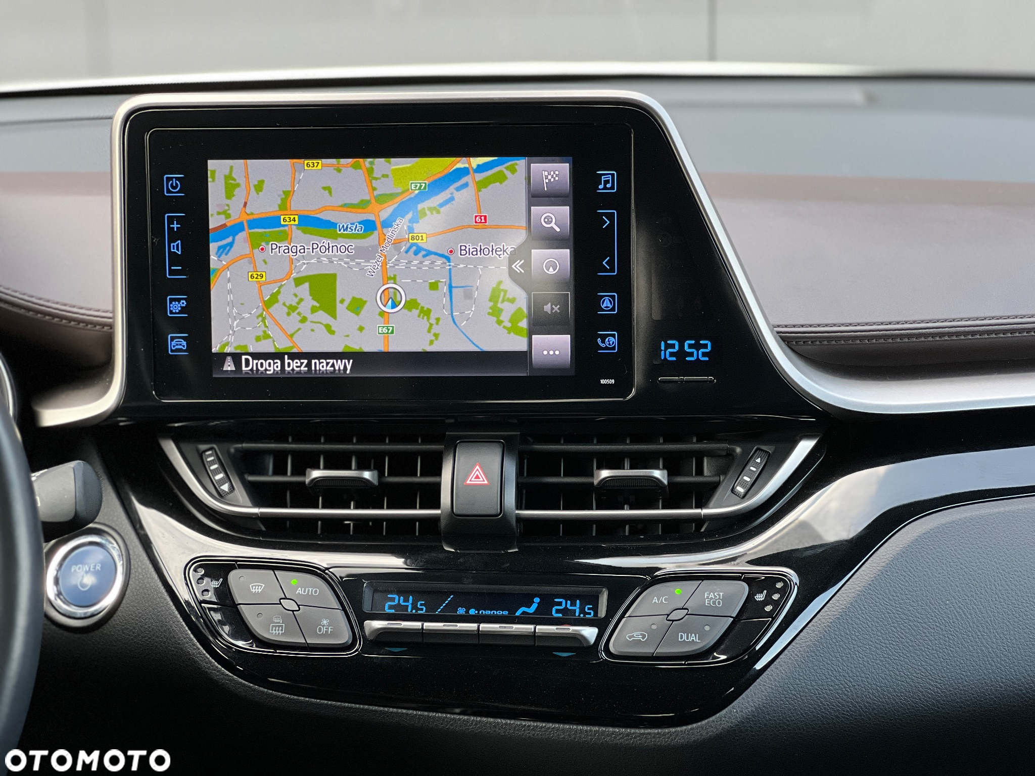 Toyota C-HR 1.8 Hybrid Prestige - 24