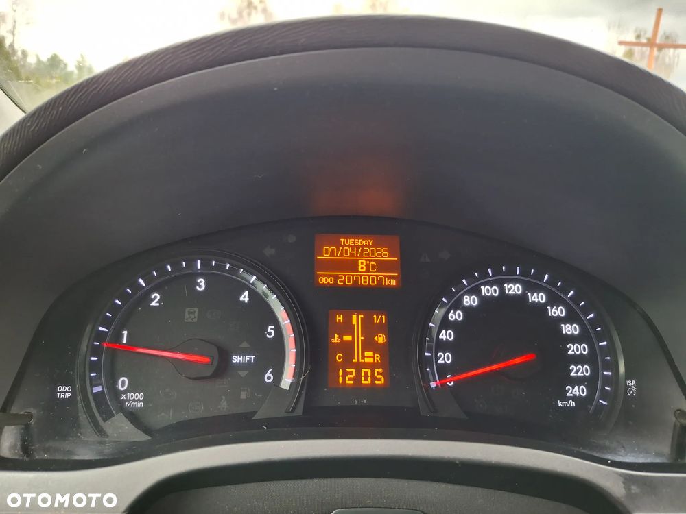 Toyota Avensis 2.0 D-4D Premium - 6