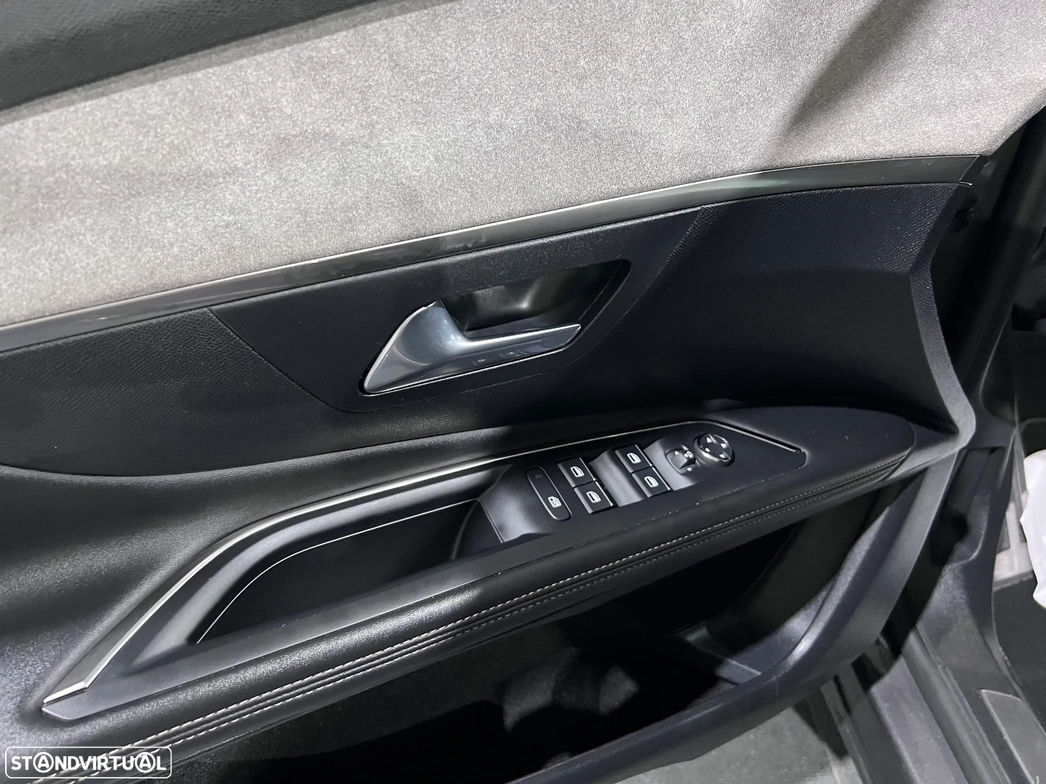 Peugeot 3008 1.5 BlueHDi GT EAT8 - 9