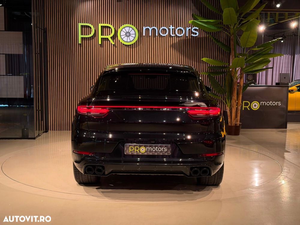 Porsche Cayenne Coupe - 13